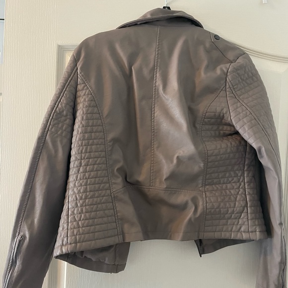 Gray bomber jacket - Picture 3 of 5